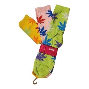 Vibrant Leaf Pattern Socks Trio